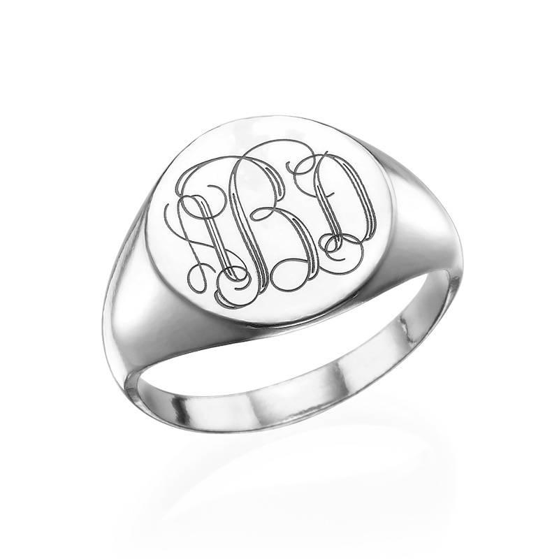 Signet Ring with Engraved Monogram for Women in Silver